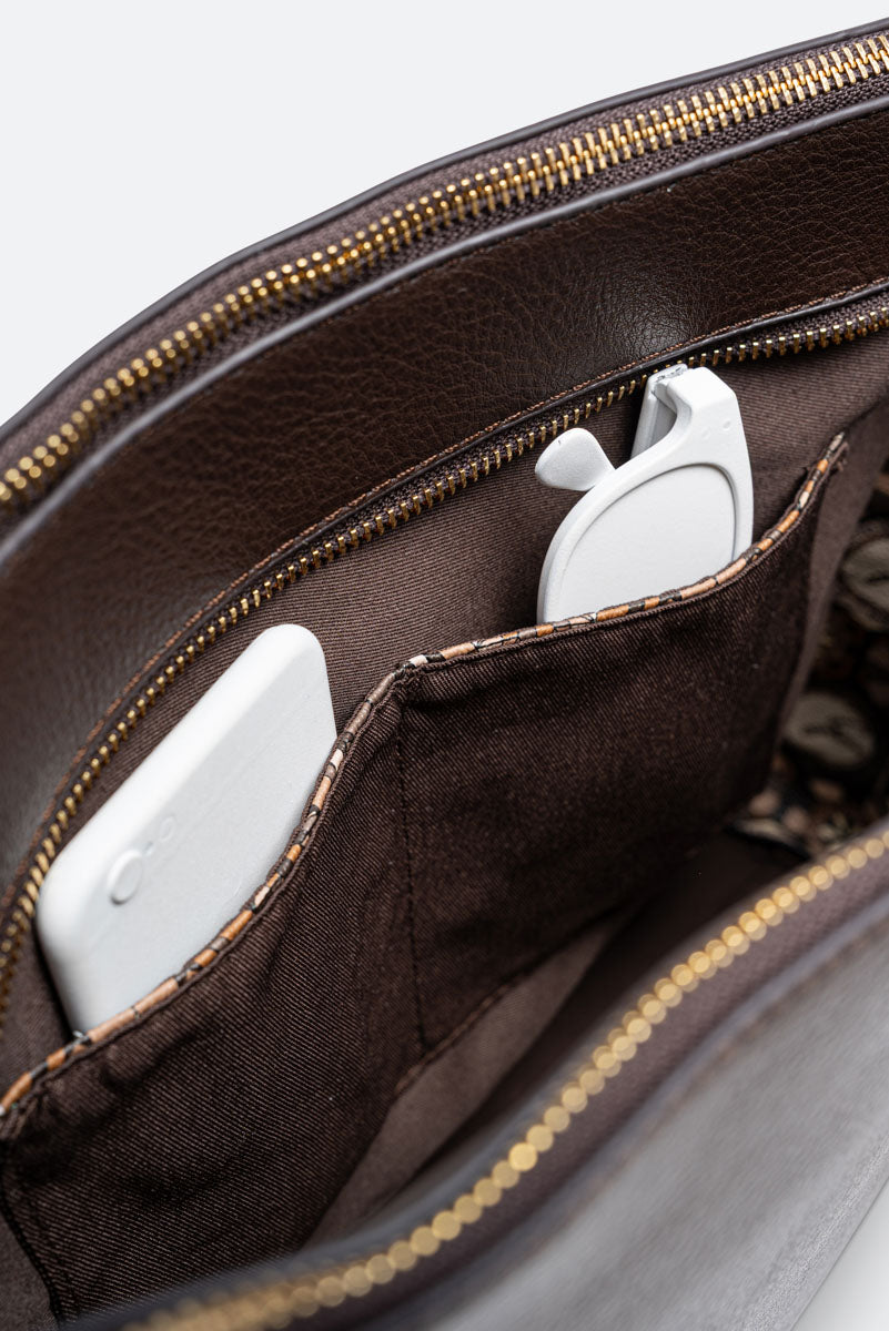 Hobo Grande Denise in pelle sintetica Cioccolata