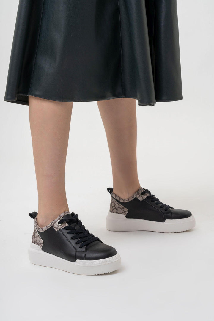 Sneaker Leon in similpelle stampa Teometric colore nero