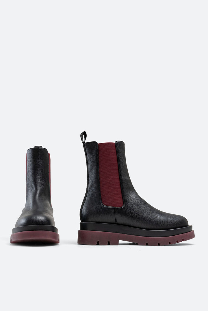 Stivaletto Russel in similpelle colore nero e rosso