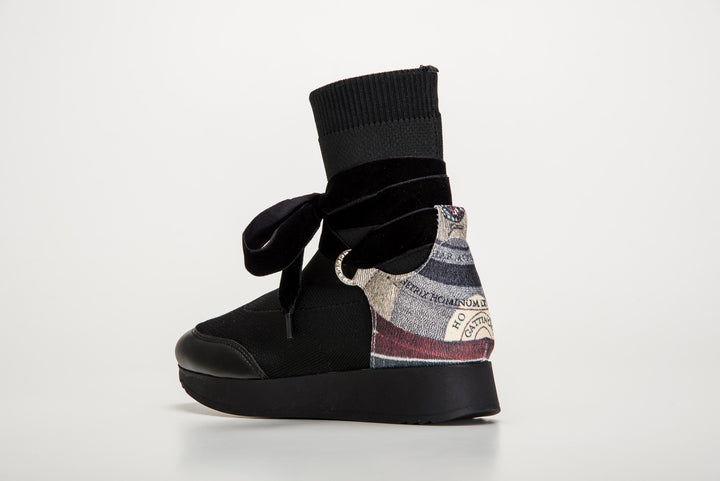 Irina Planetarium sneaker