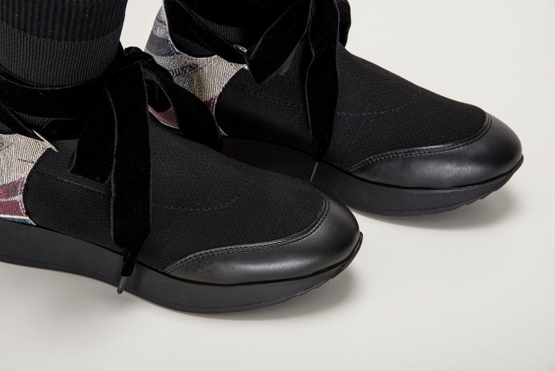 Irina Planetarium sneaker