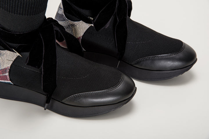 Irina Planetarium sneaker