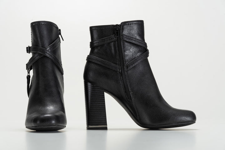 Woman Ankle Boot Calf PU Black