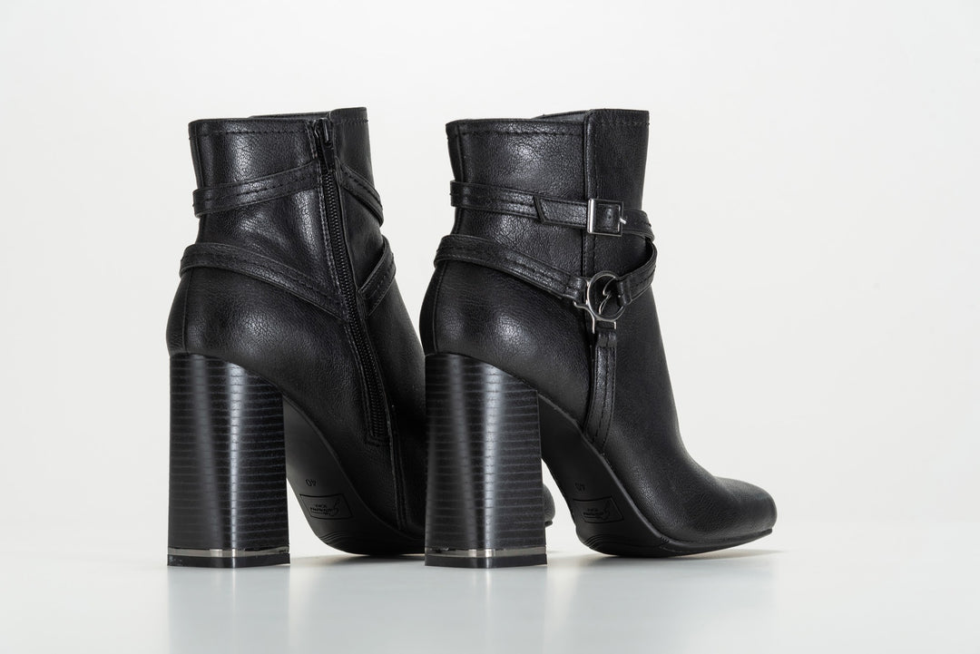 Woman Ankle Boot Calf PU Black